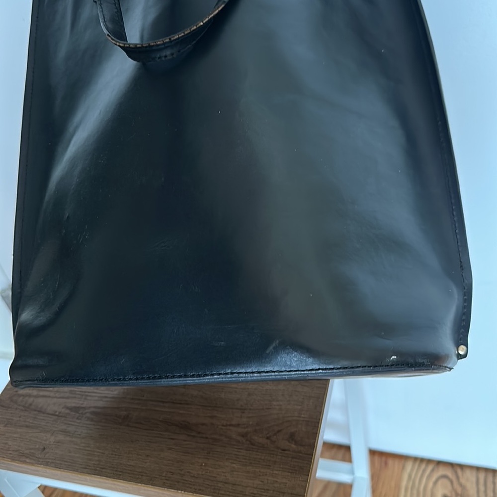 TRADEMARK Tall Leather Tote - Picture 10 of 15